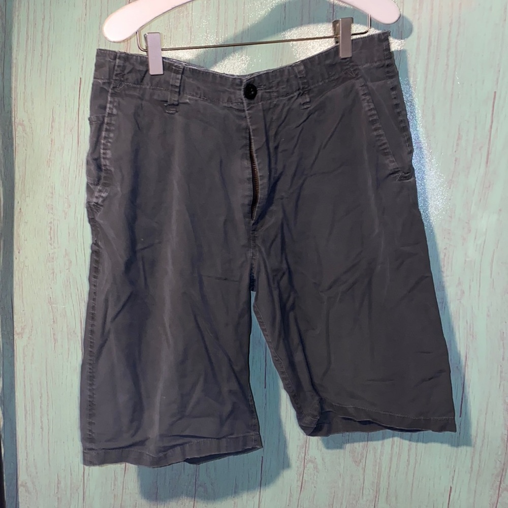 Volcom Short Size 30 - image 1